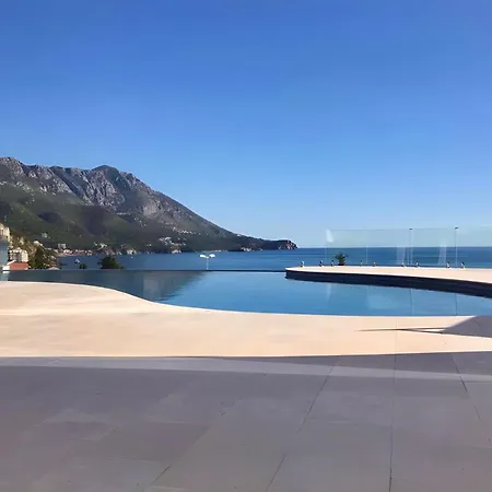 Luxe Beachfront In Becici With Pool *